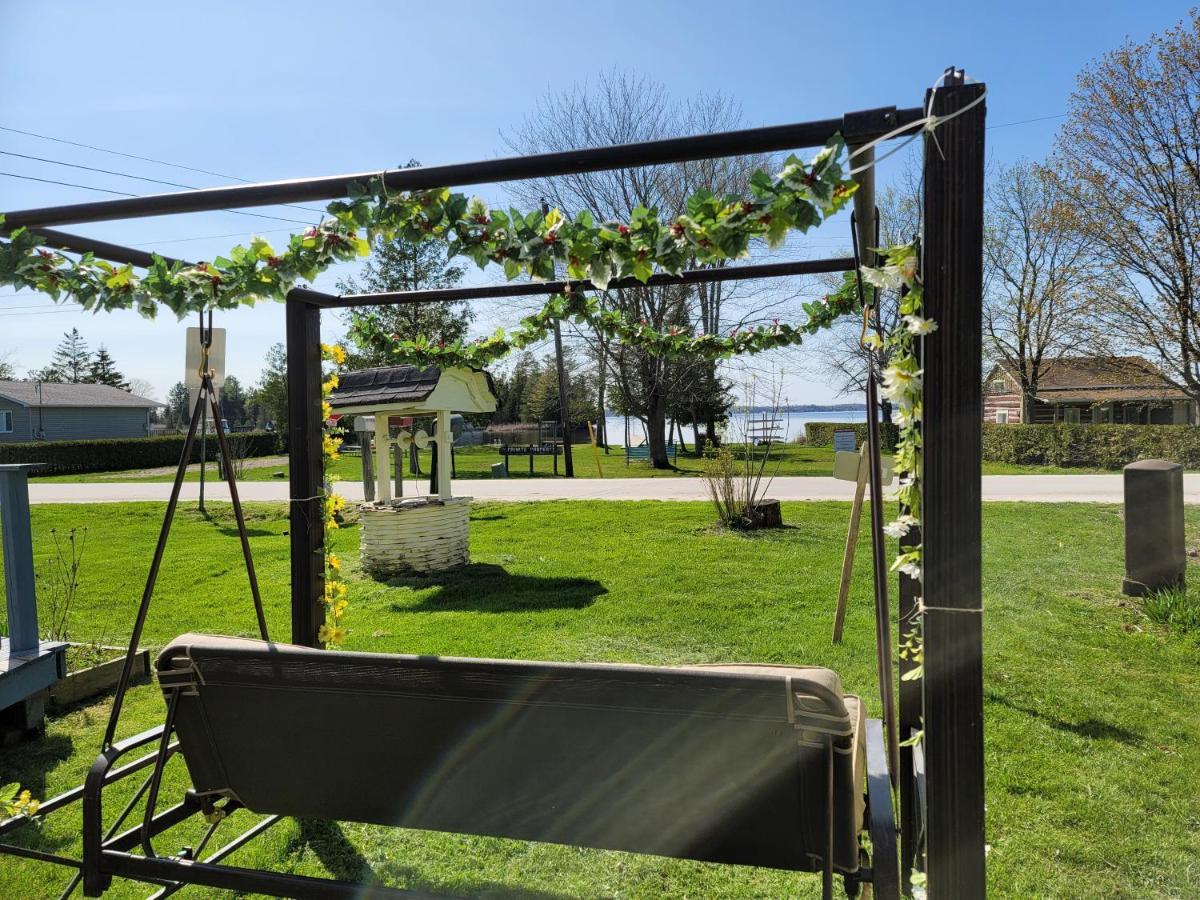 Fun Place With A Sandy Beach For Swimming, Boating, And Fishing, Featuring 3 Available Cabins Fenelon Falls Extérieur photo
