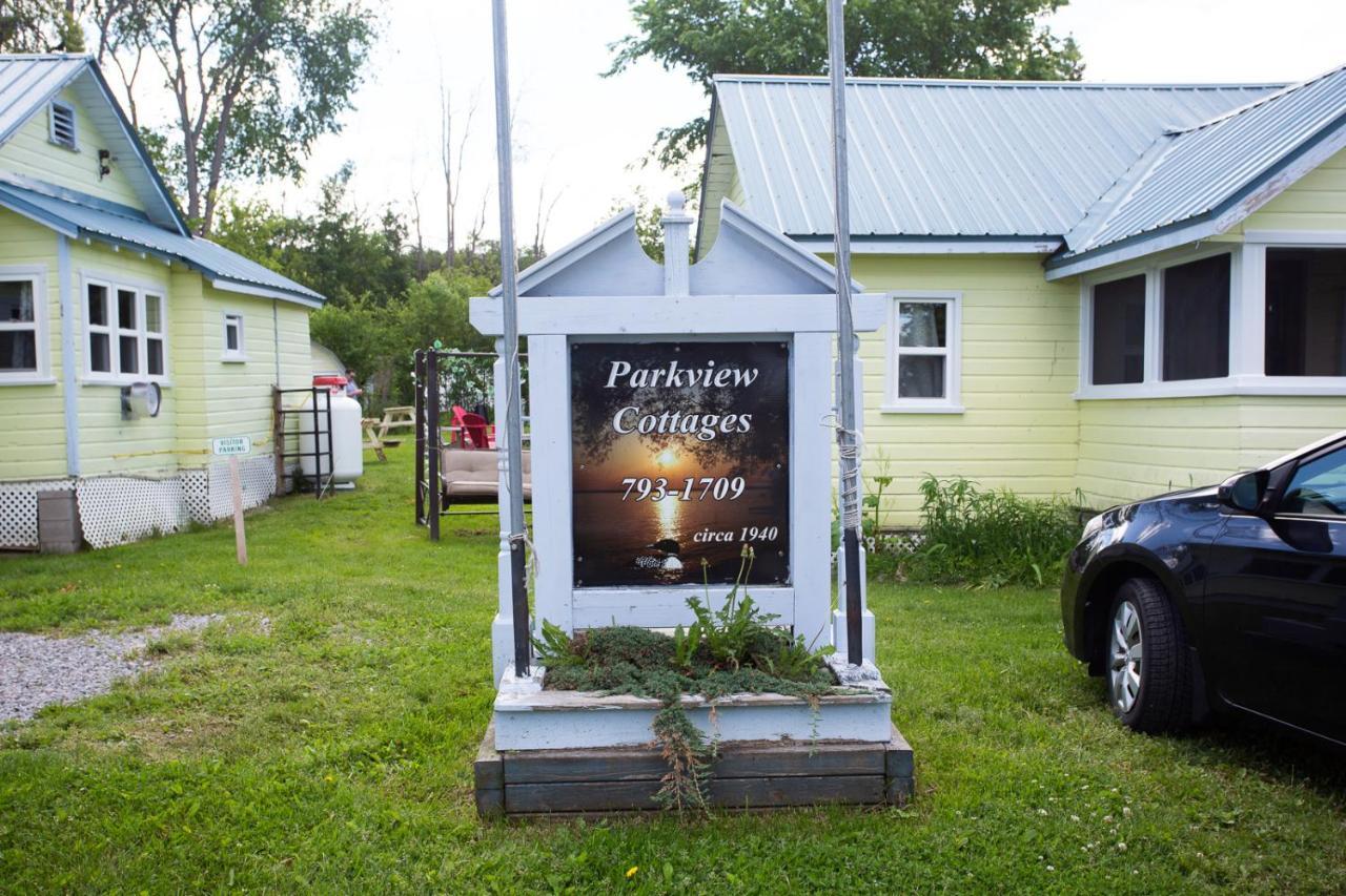 Fun Place With A Sandy Beach For Swimming, Boating, And Fishing, Featuring 3 Available Cabins Fenelon Falls Extérieur photo