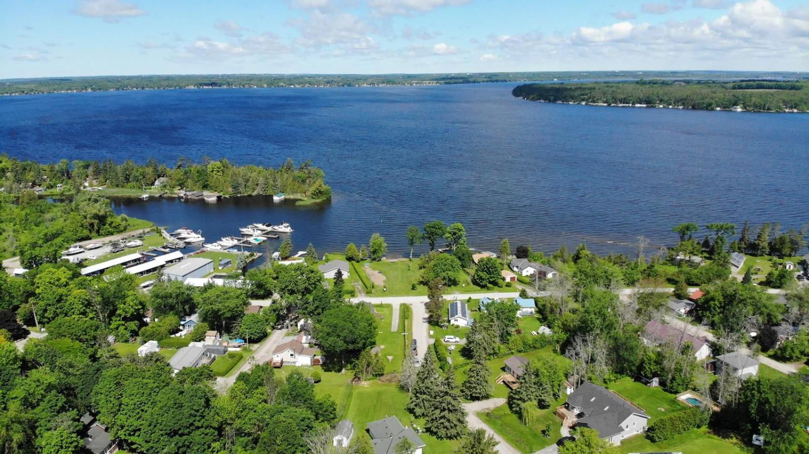 Fun Place With A Sandy Beach For Swimming, Boating, And Fishing, Featuring 3 Available Cabins Fenelon Falls Extérieur photo