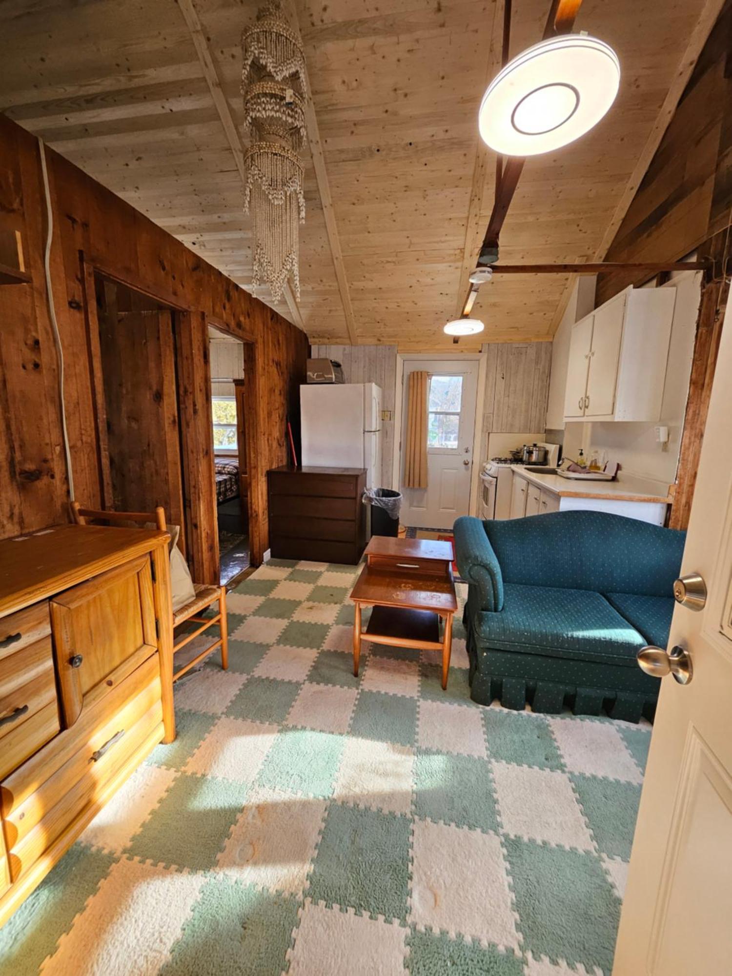 Fun Place With A Sandy Beach For Swimming, Boating, And Fishing, Featuring 3 Available Cabins Fenelon Falls Extérieur photo